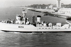 Stubbington leaves Portsmouth