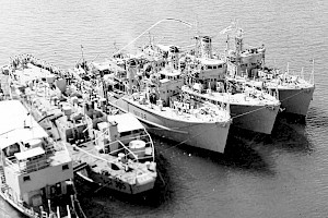 TONs of 9 MCMS alongside the LST Repair vessel in Bahrain - Appleton M1106 etc