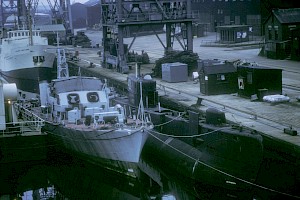 MAYFORD at Barrow for disposal 5 October 1968 with EXCALIBUR. (BB Hargreaves)